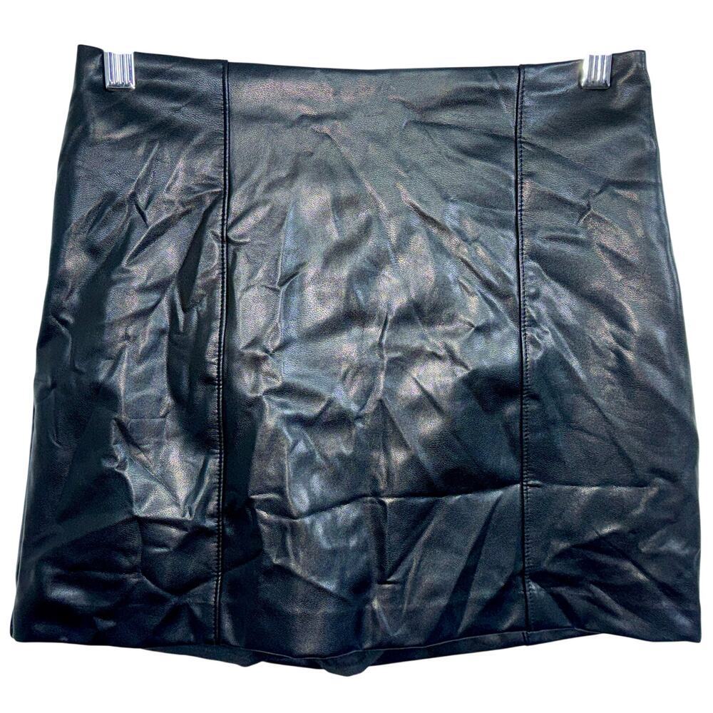 Abercrombie & Fitch Black Vegan Leather Faux Leather Mini Skirt Womens Size XS